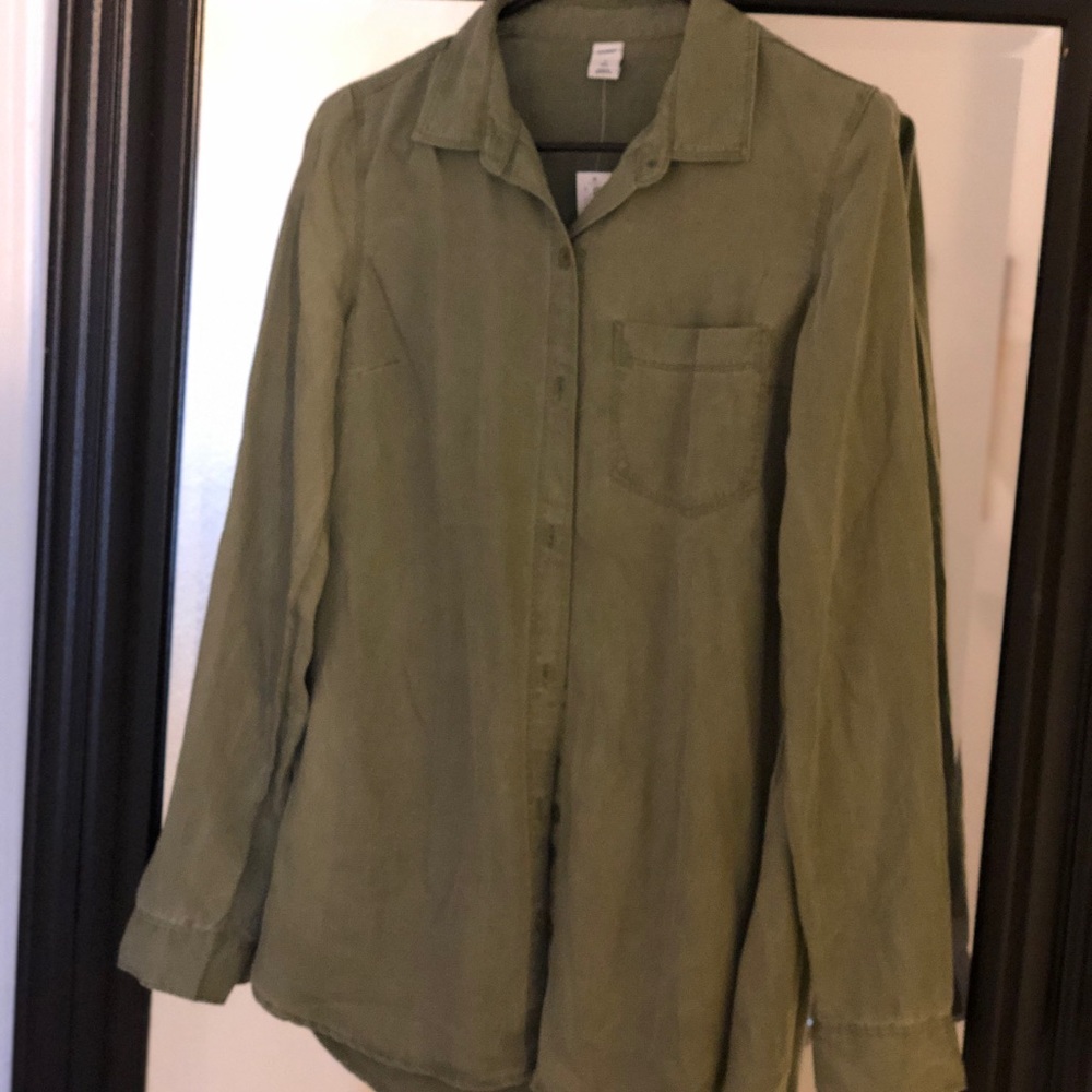Green Button down Top *small TALL*